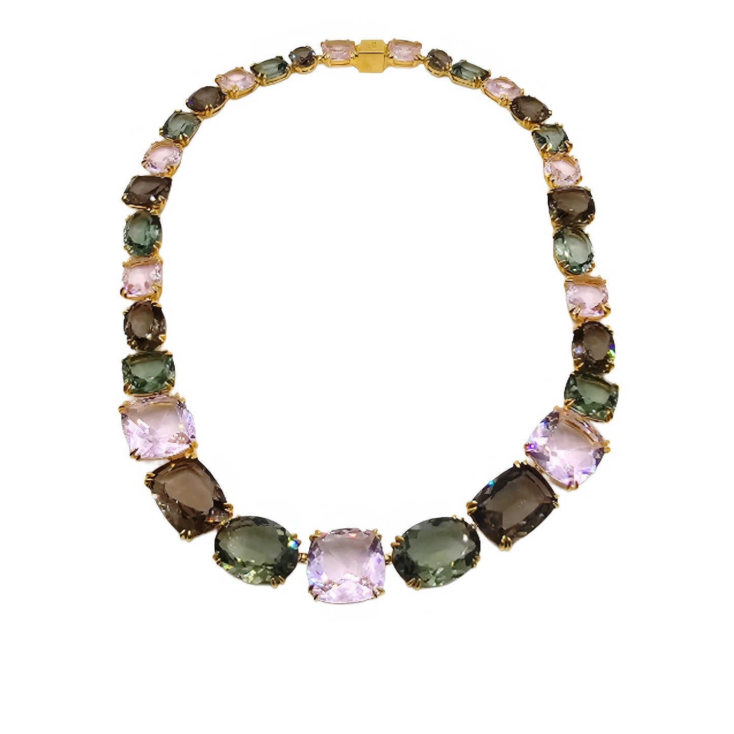 Exquisite Luxury Necklace Designed For Elegance And Timeless Sophistication.