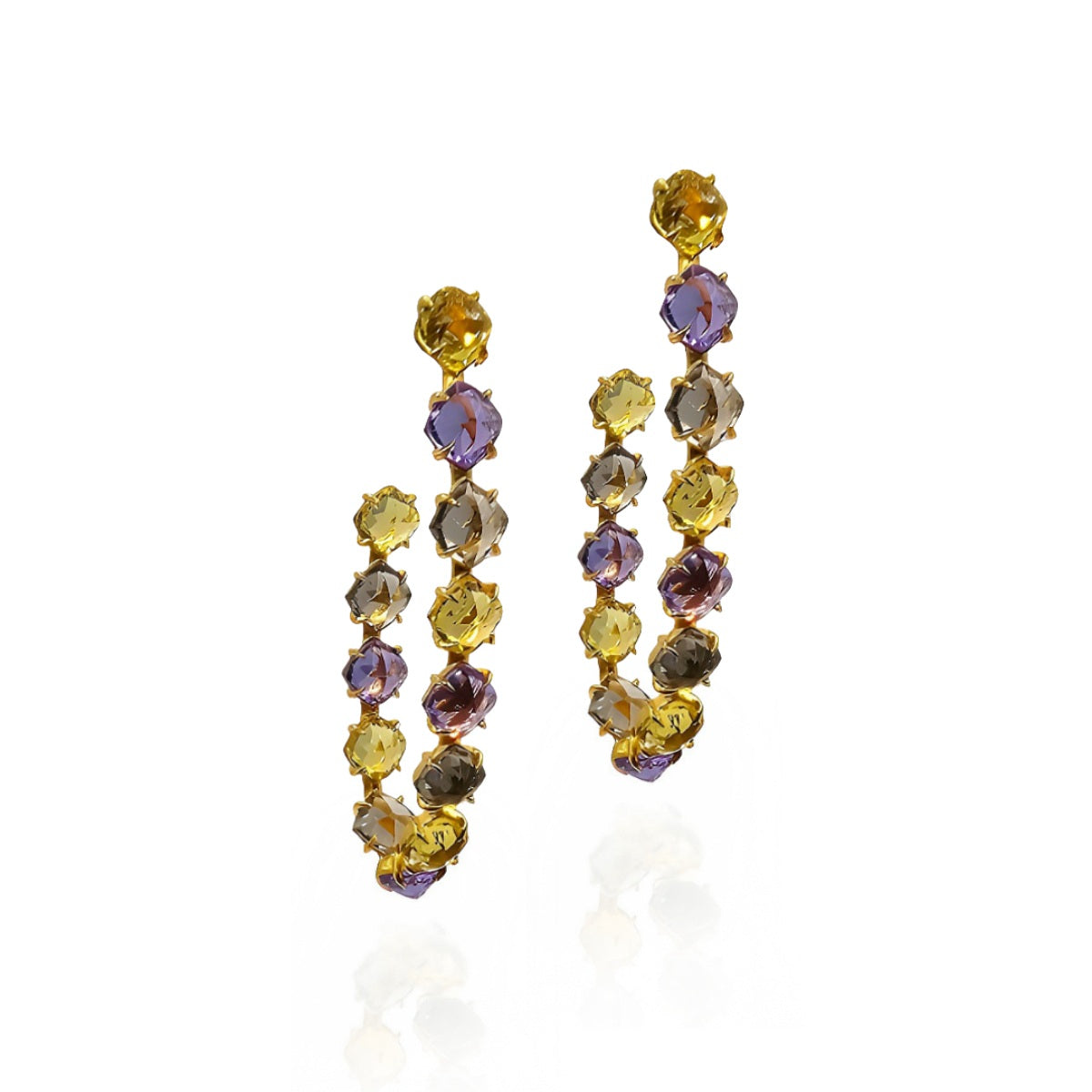 Playful Elegance With These Oval Hoops